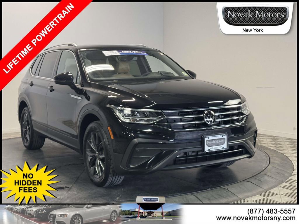 Used 2023 Volkswagen Tiguan SE image 1