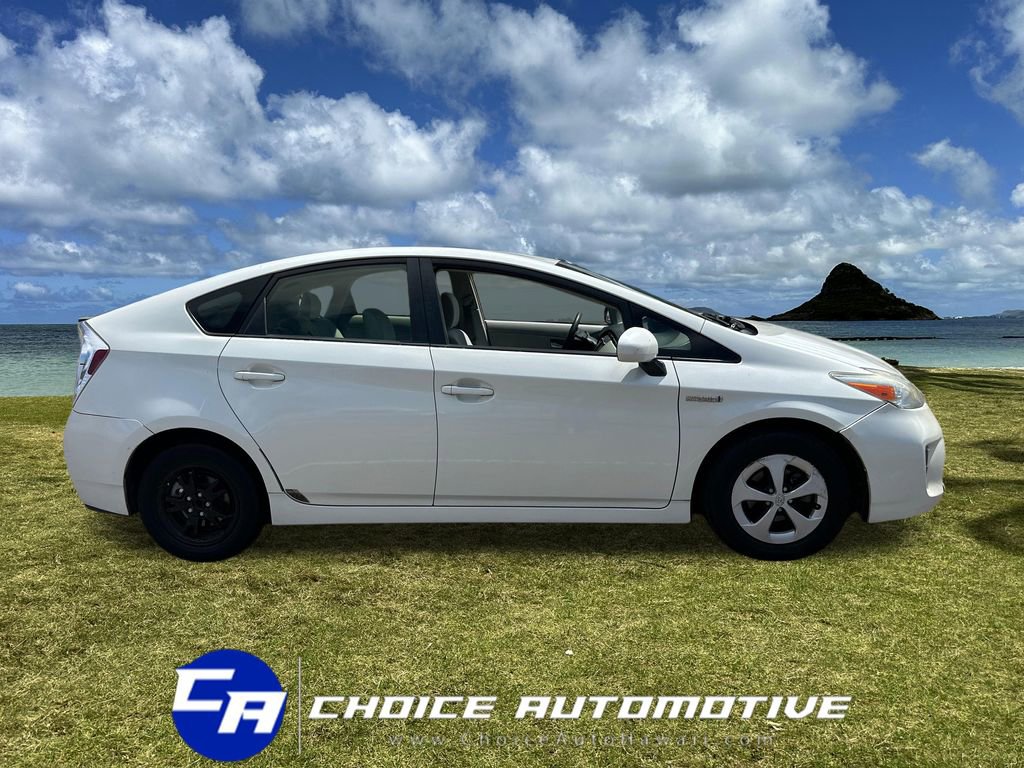 Used 2015 Toyota Prius Four FWD image 5