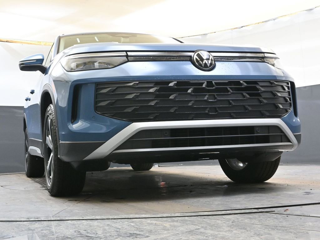 New 2026 Volkswagen Tiguan SE image 42