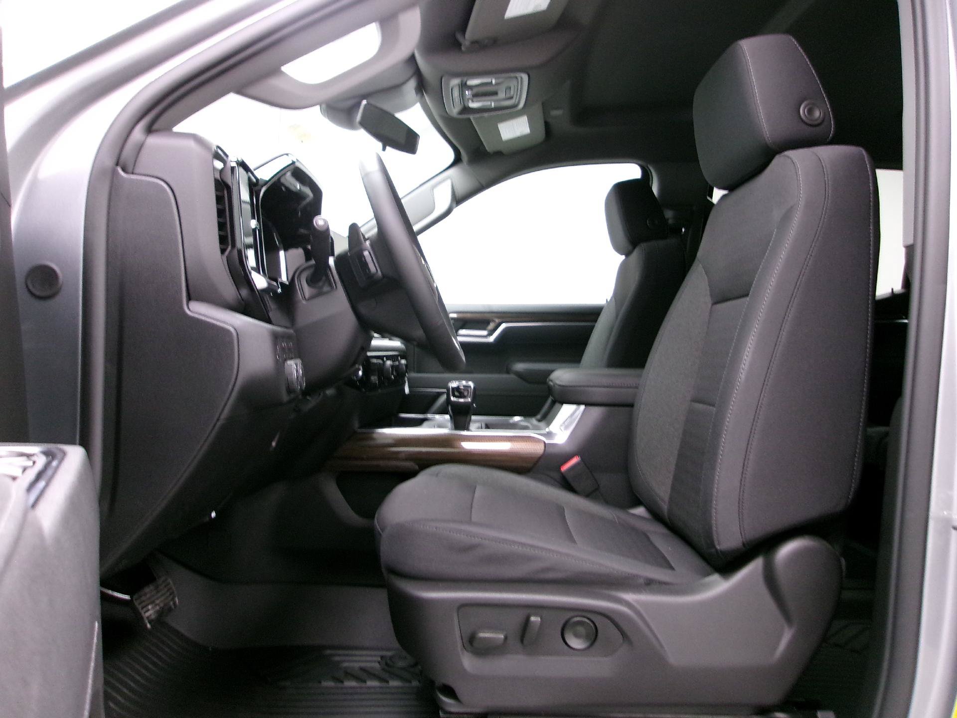 New 2026 Chevrolet Silverado 1500 LT w/ All Star Edition Plus AWD/4WD image 10