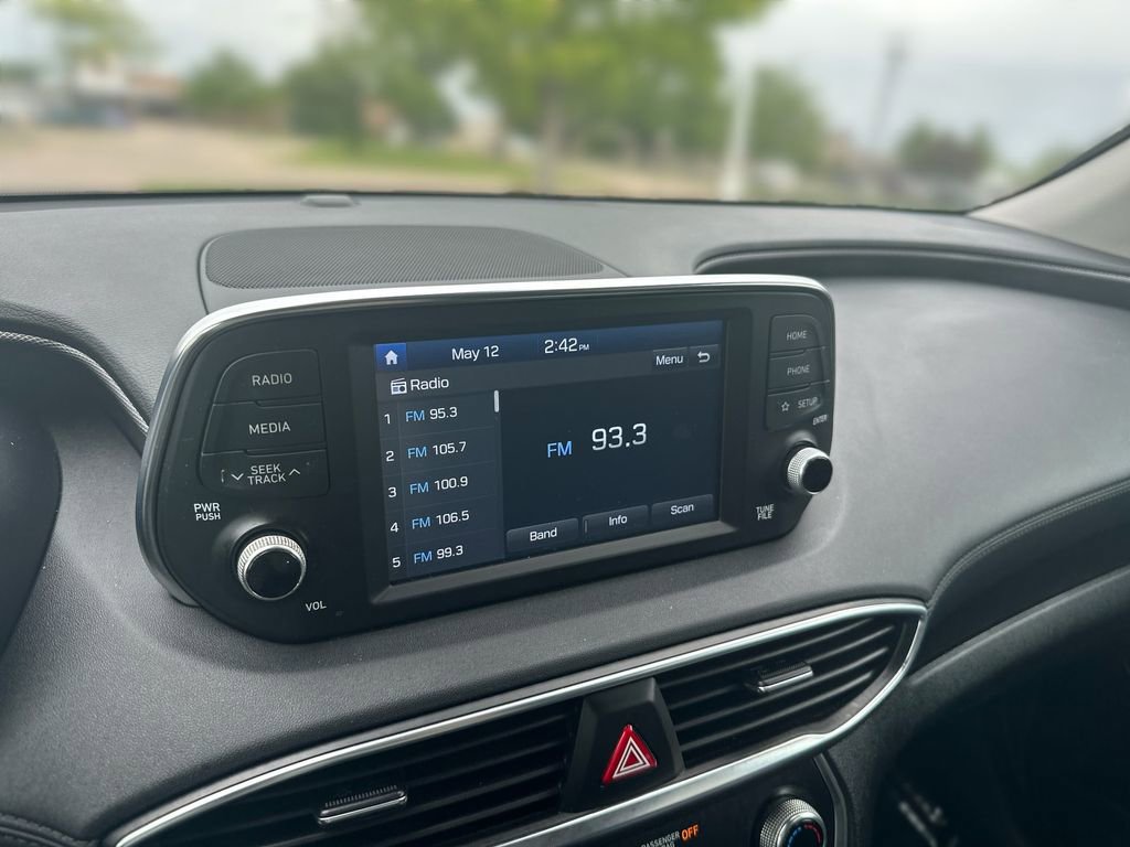 Used 2019 Hyundai Santa Fe SE FWD image 12