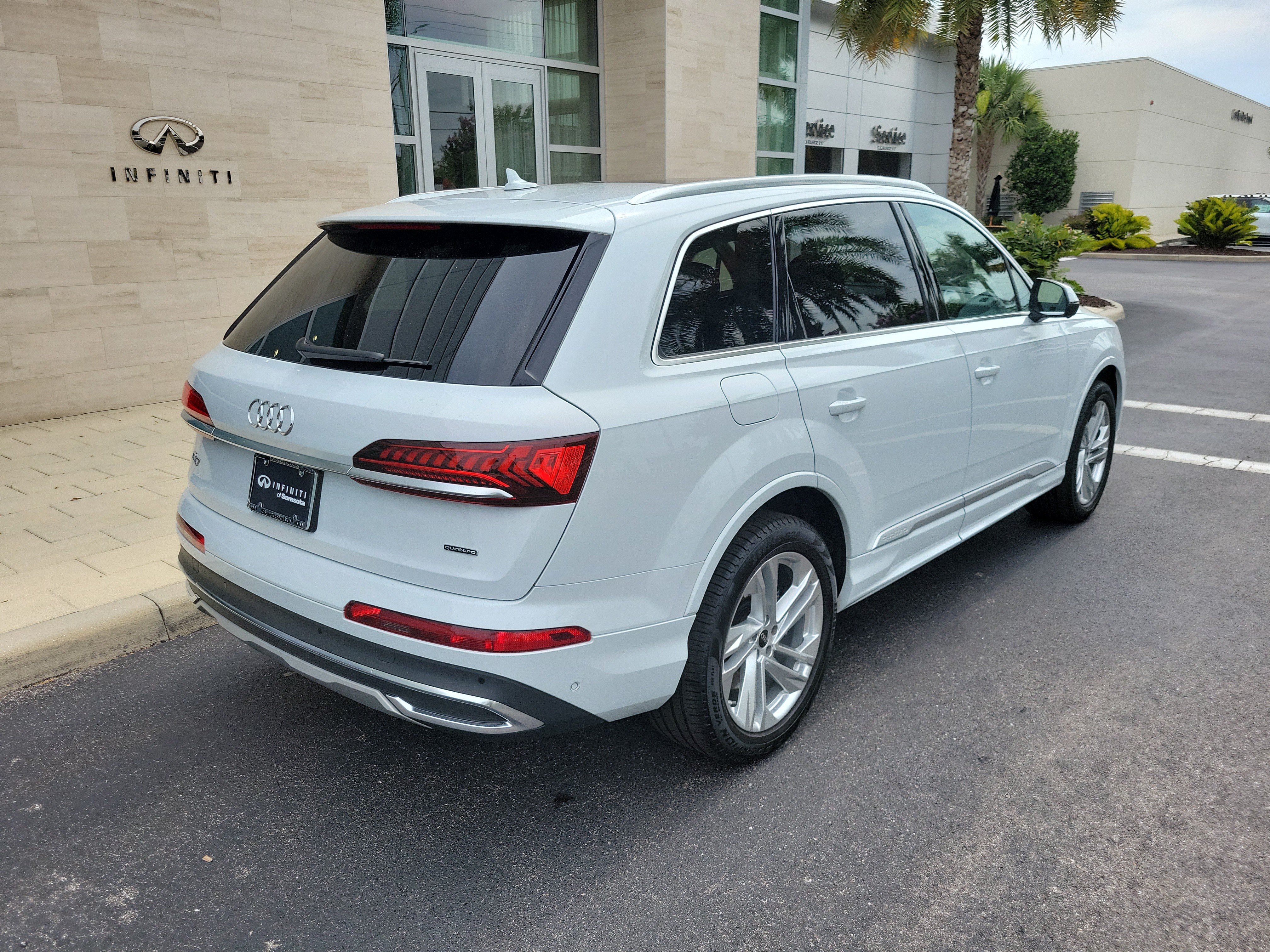 Used 2023 Audi Q7 3.0T Premium AWD/4WD image 4