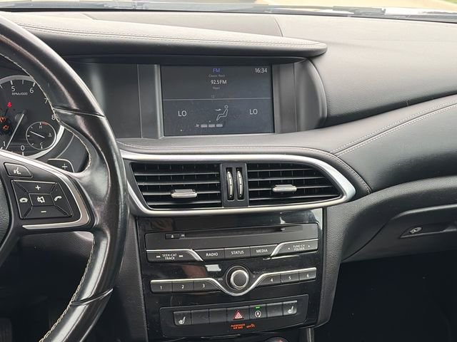 Used 2017 INFINITI QX30 AWD image 15