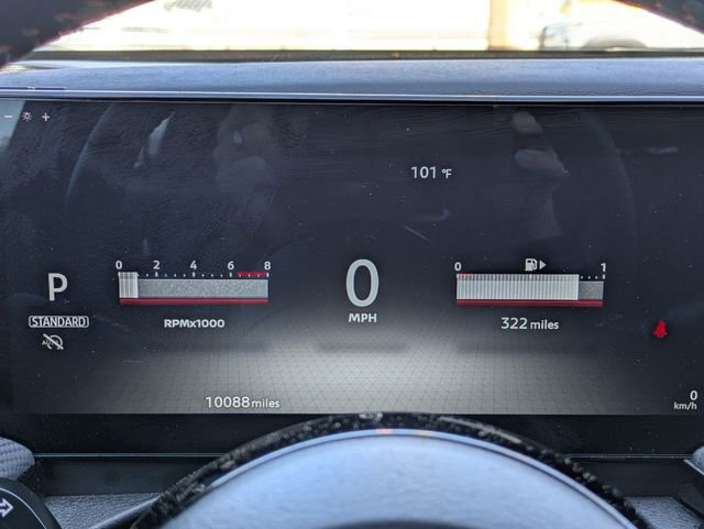 Certified 2025 Nissan Kicks SR FWD image 3