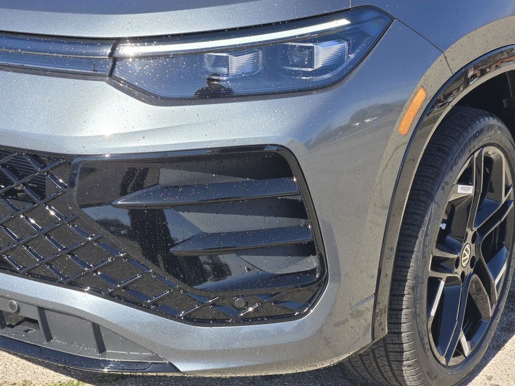 New 2026 Volkswagen Tiguan SE R-Line AWD/4WD image 6