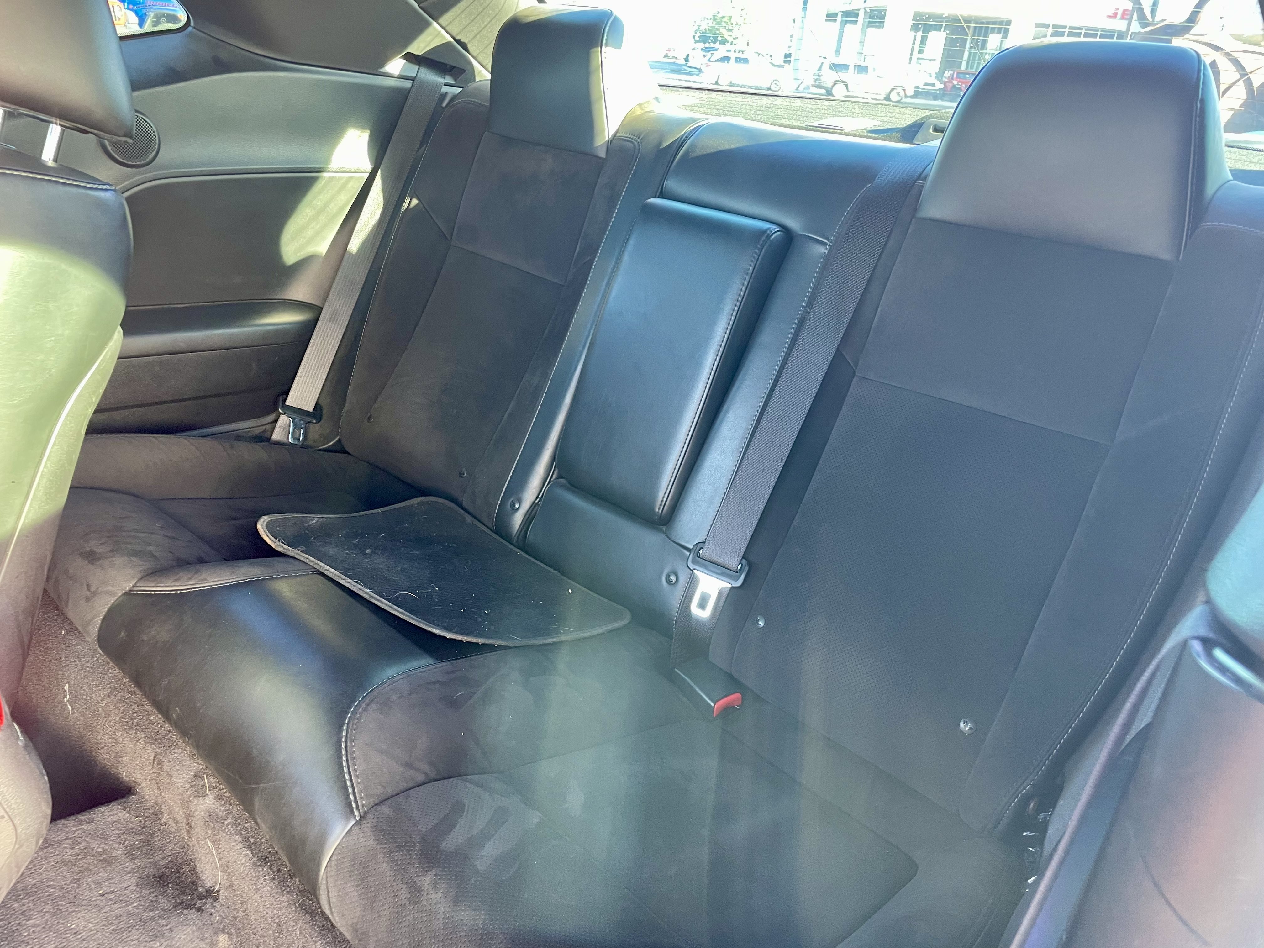 Used 2016 Dodge Challenger R/T Scat Pack w/ Leather Interior Group RWD image 12