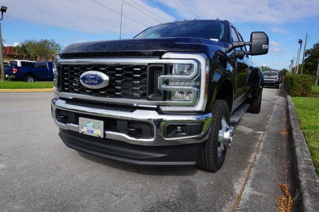 New 2026 Ford F350 XLT w/ XLT Premium Package AWD/4WD image 24