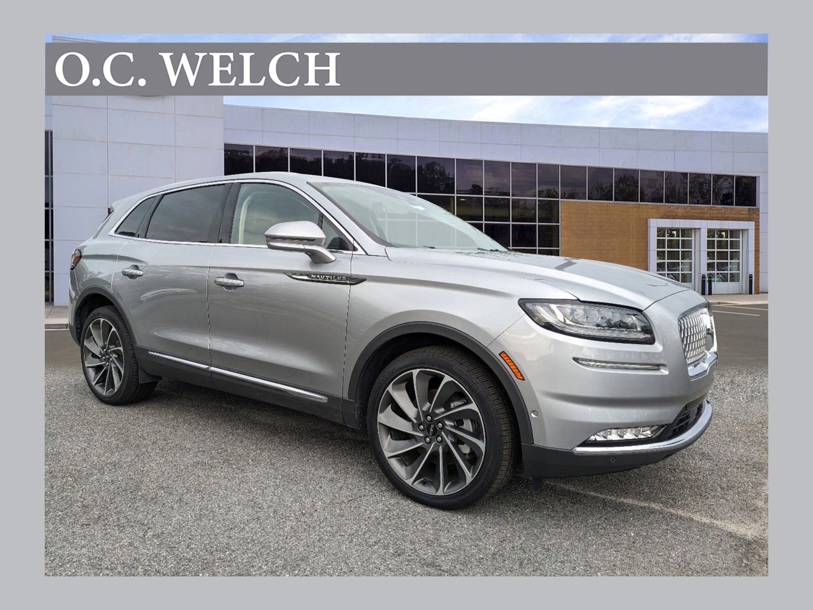 Certified 2023 Lincoln Nautilus Reserve w/ Equipment Group 202A image 1