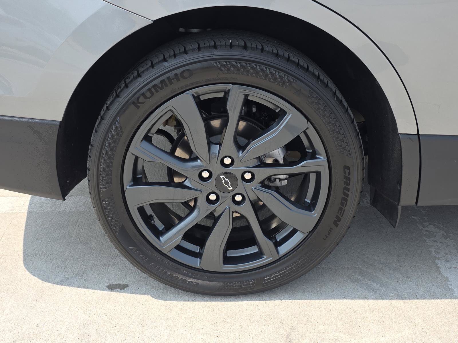 Used 2023 Chevrolet Equinox RS w/ RS Leather Package FWD image 8