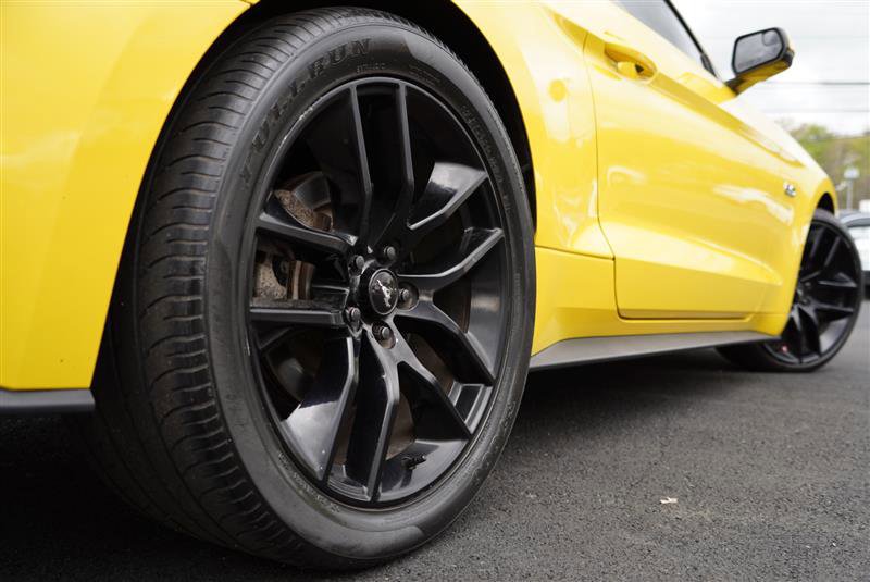 Used 2015 Ford Mustang GT Premium image 17