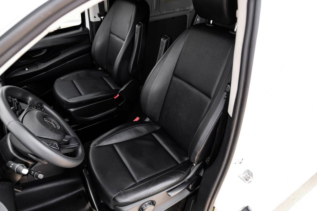 Used 2023 Mercedes-Benz Metris image 31