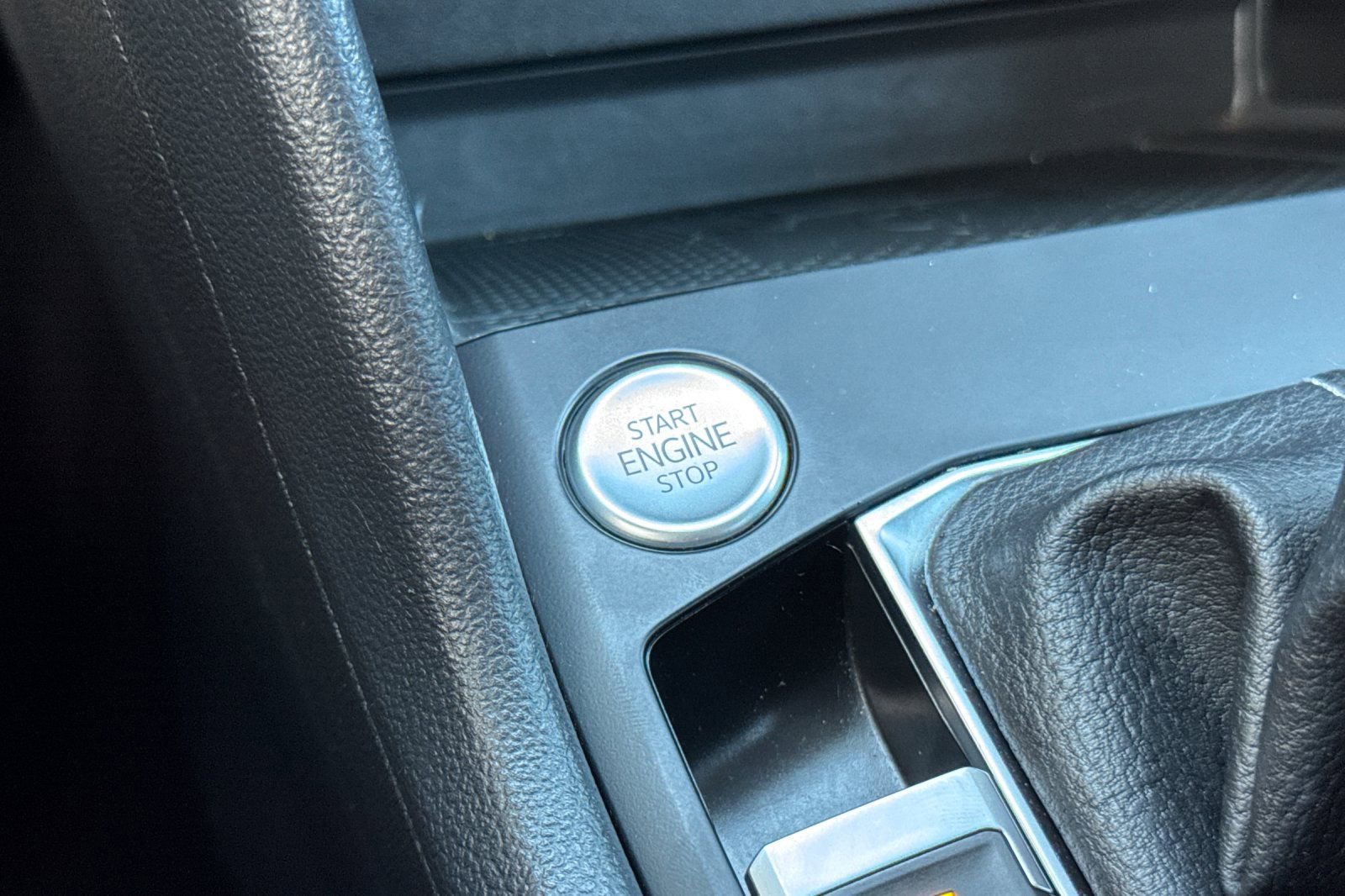 Used 2022 Volkswagen Taos SE image 22