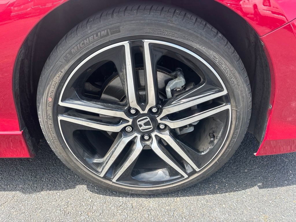 Used 2017 Honda Accord Sport image 9