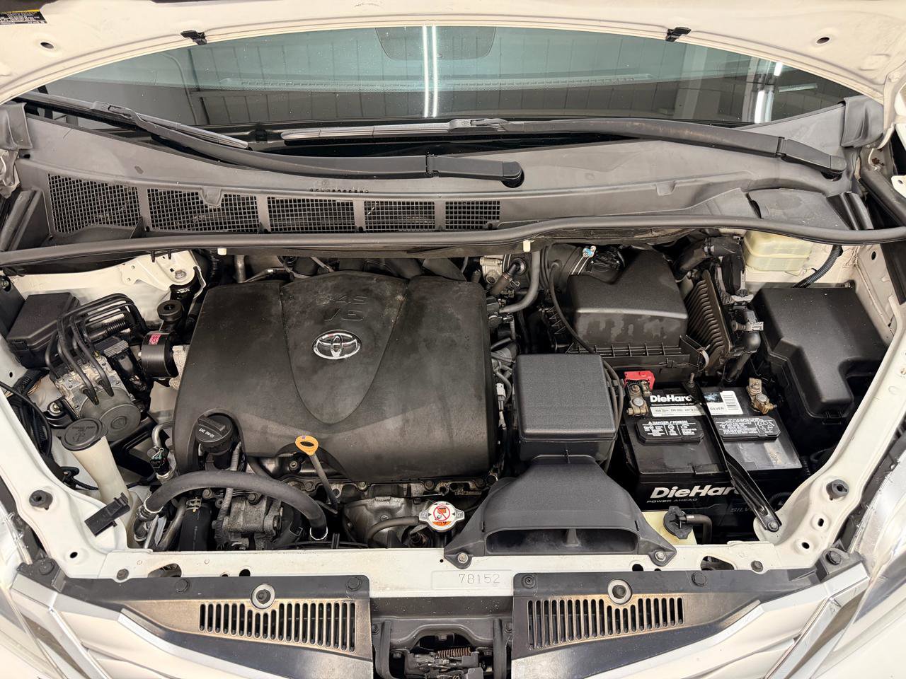 Used 2017 Toyota Sienna Limited Premium w/ Advanced Technology Package FWD image 11