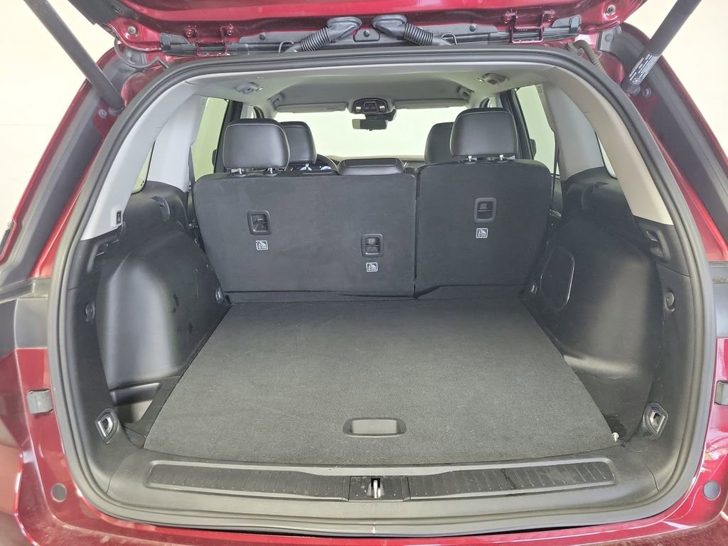 Used 2023 Jeep Grand Cherokee Limited w/ Luxury Tech Group II AWD/4WD image 27