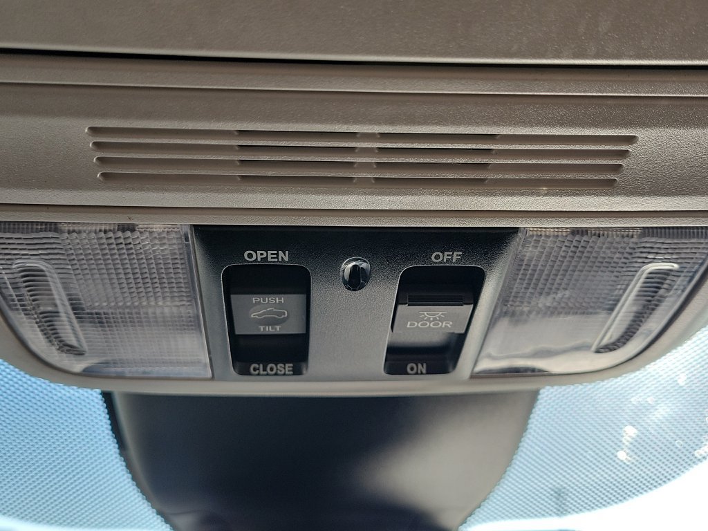 Used 2025 Honda Odyssey EX-L image 27