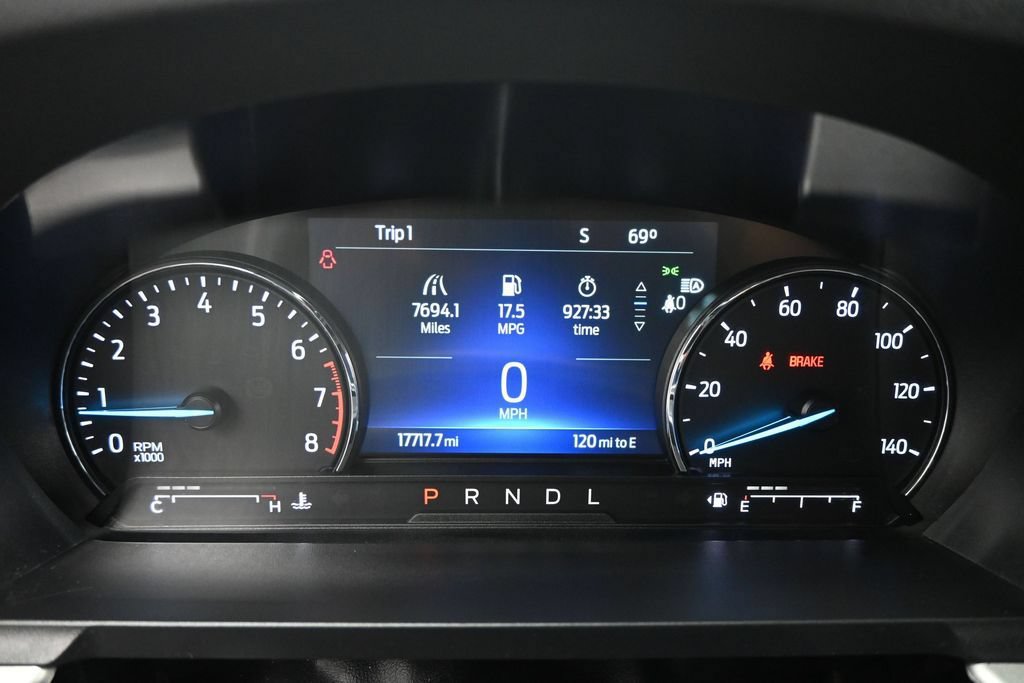 Certified 2023 Ford Explorer XLT RWD image 12