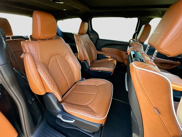 Used 2025 Chrysler Pacifica Pinnacle image 31