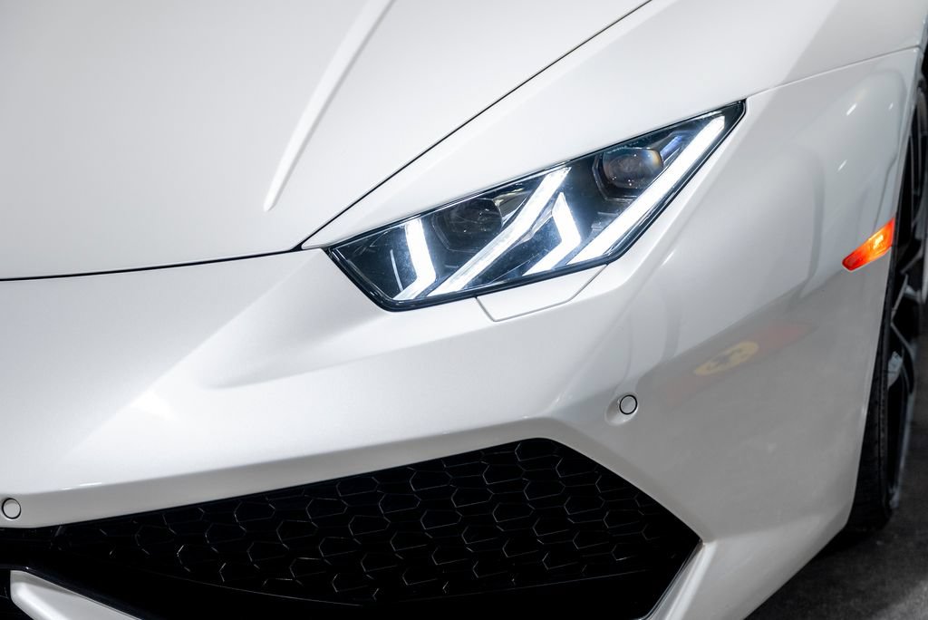 Used 2016 Lamborghini Huracan LP 610-4 AWD/4WD image 11