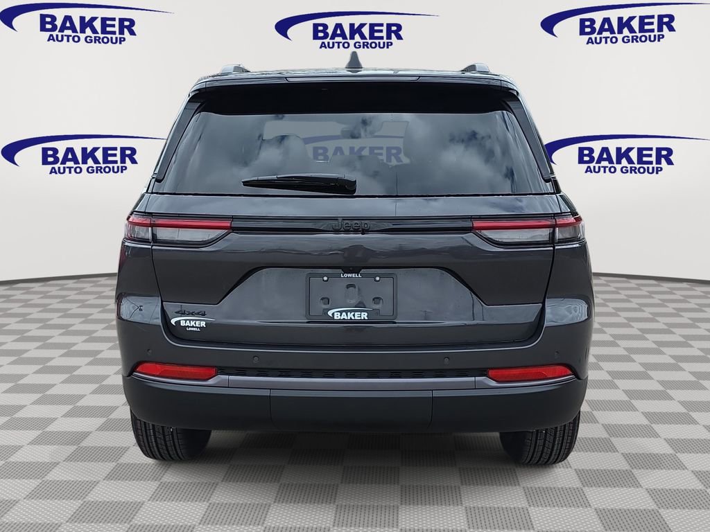 New 2026 Jeep Grand Cherokee Altitude image 4