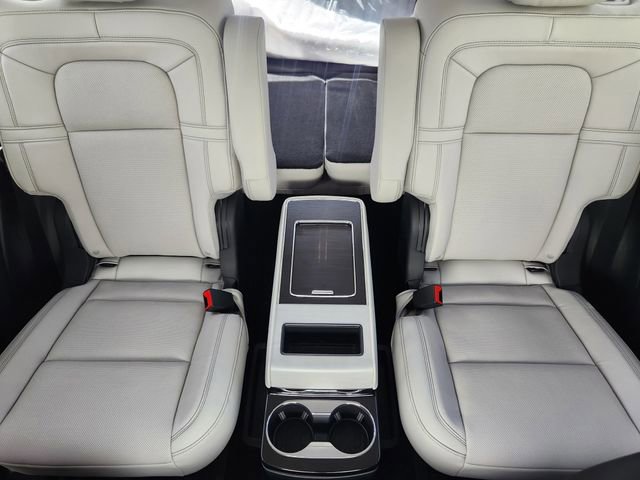 New 2026 Lincoln Aviator Reserve image 14