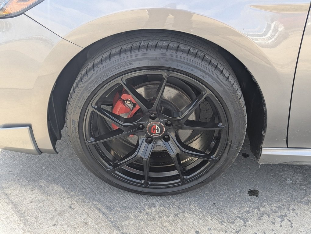 Used 2025 Toyota Camry XSE image 16