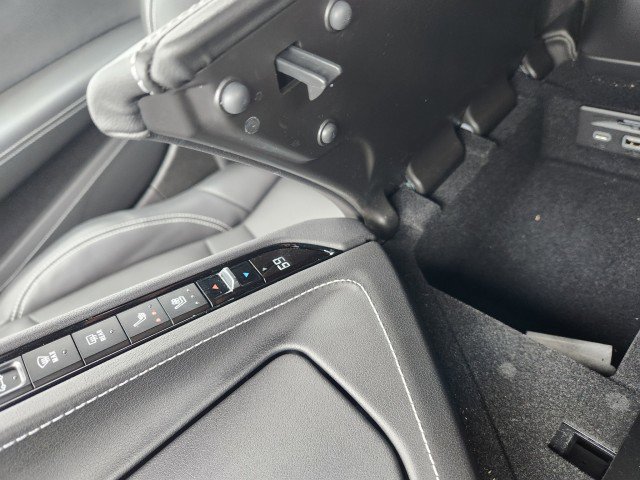 Used 2023 Chevrolet Corvette Stingray Preferred Cpe w/ Z51 Performance Package image 42