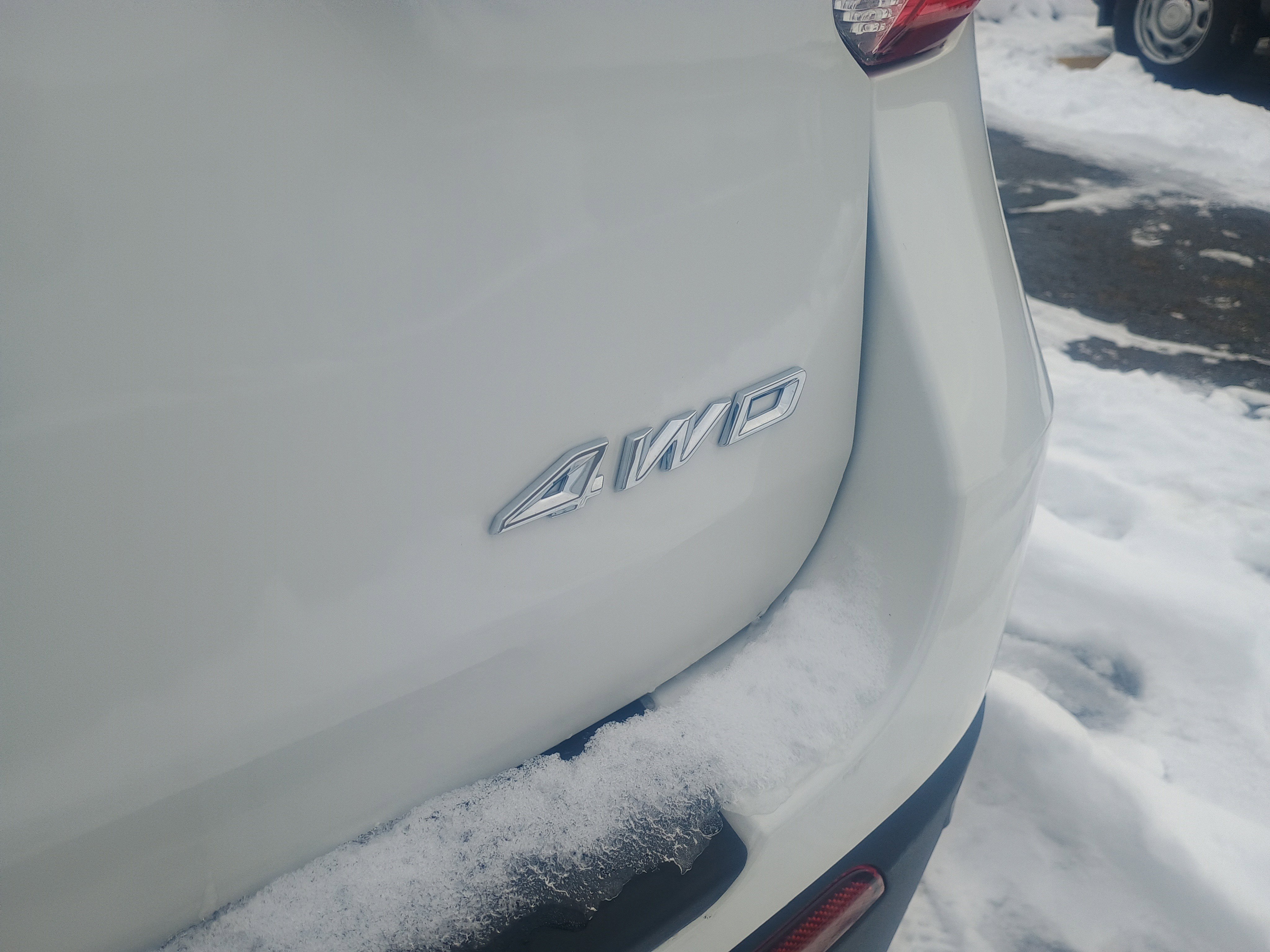 Certified 2023 Ford Explorer XLT w/ Equipment Group 202A image 9