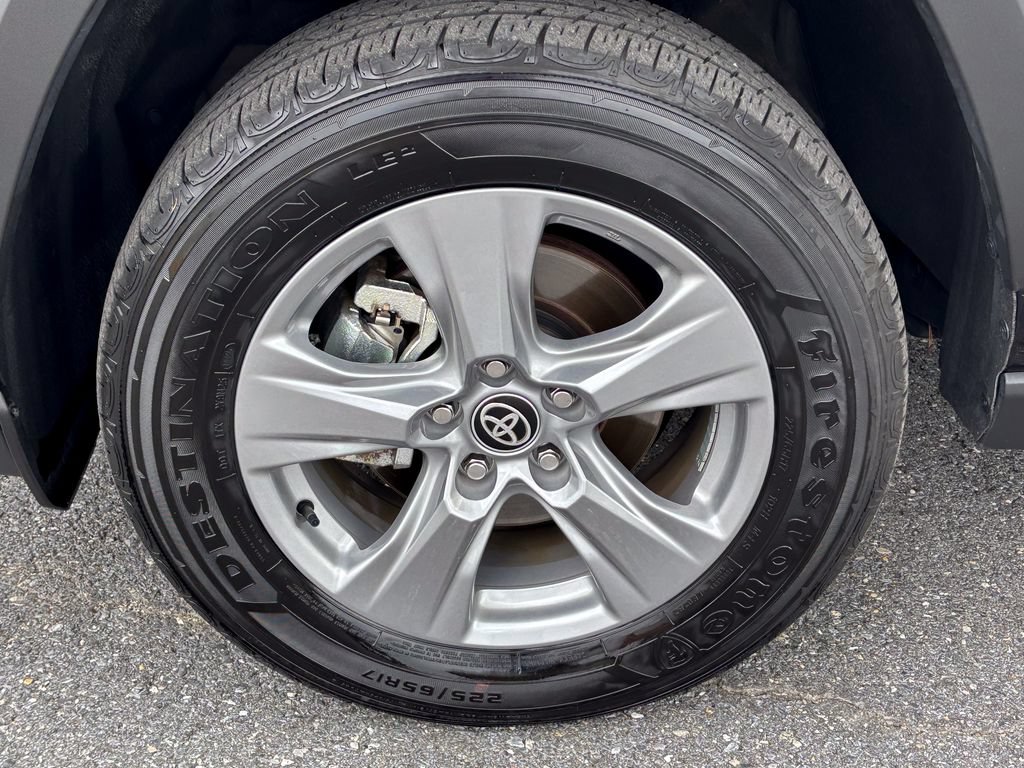 Certified 2025 Toyota RAV4 LE AWD/4WD image 46