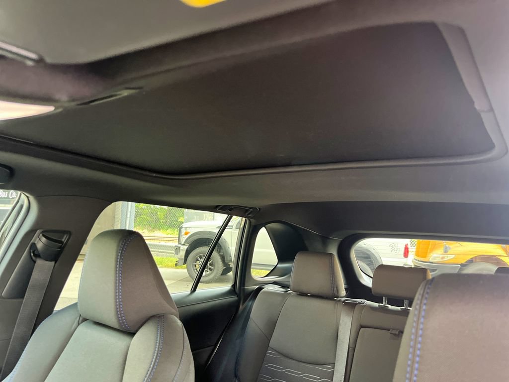 Used 2022 Toyota RAV4 SE w/ Convenience Package AWD/4WD image 65
