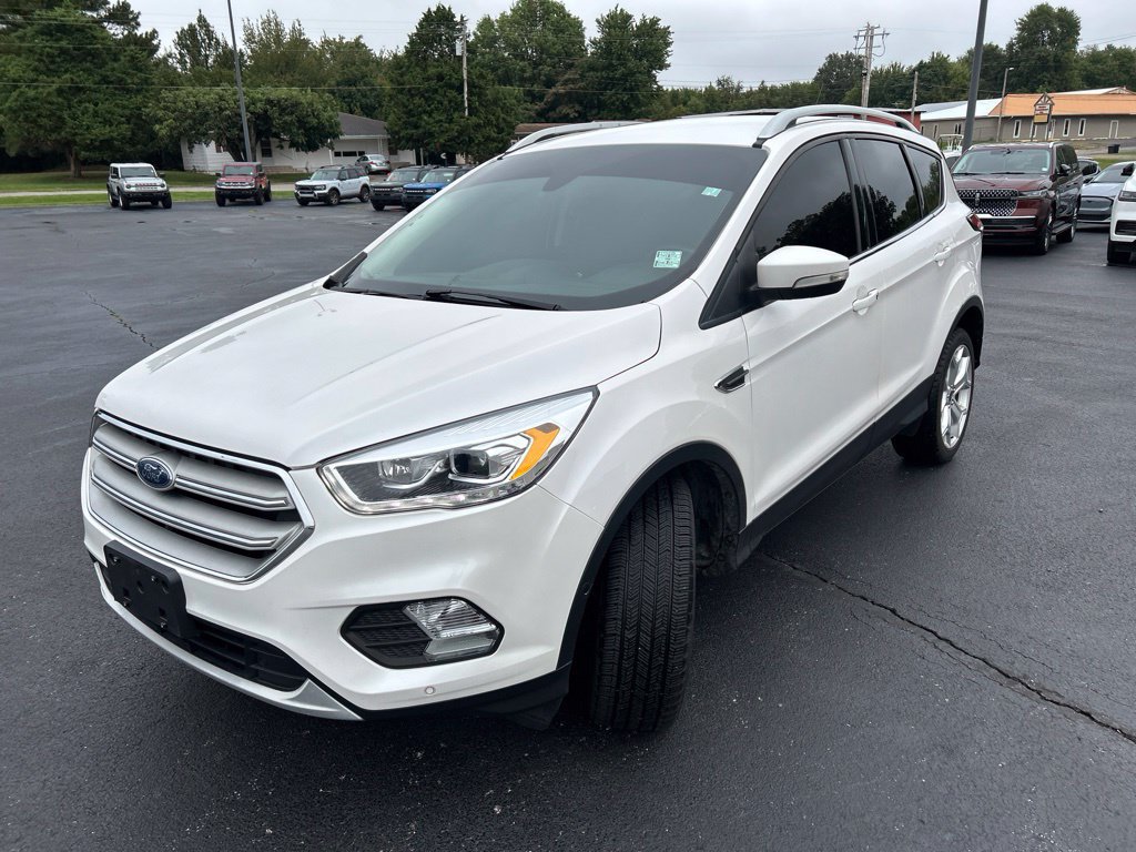 Used 2019 Ford Escape Titanium FWD image 3