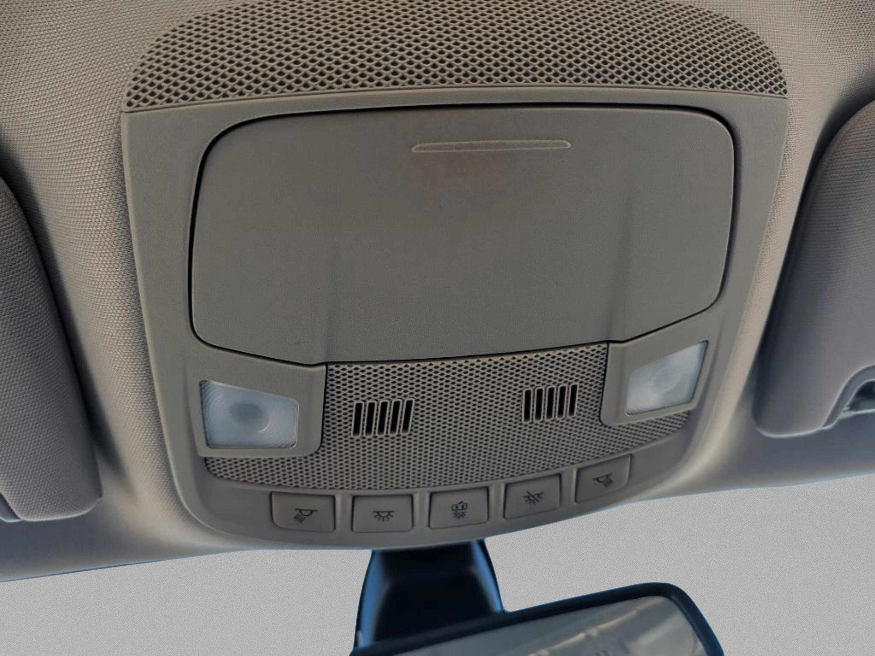 Used 2020 Ford Fusion SE image 27