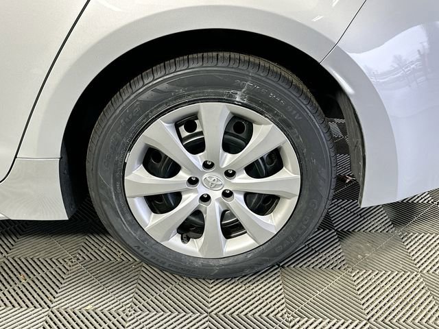 Certified 2024 Toyota Corolla LE image 28