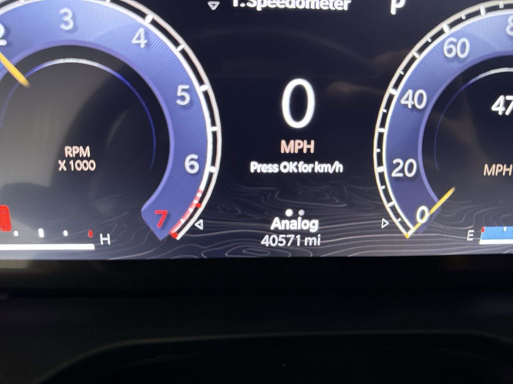 Used 2024 Jeep Grand Cherokee Altitude AWD/4WD image 12