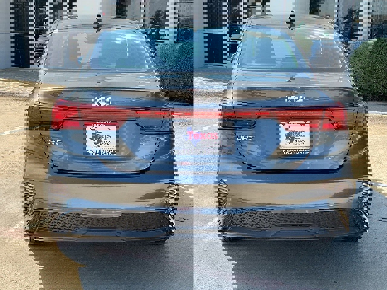 Used 2024 Kia Forte LXS image 6