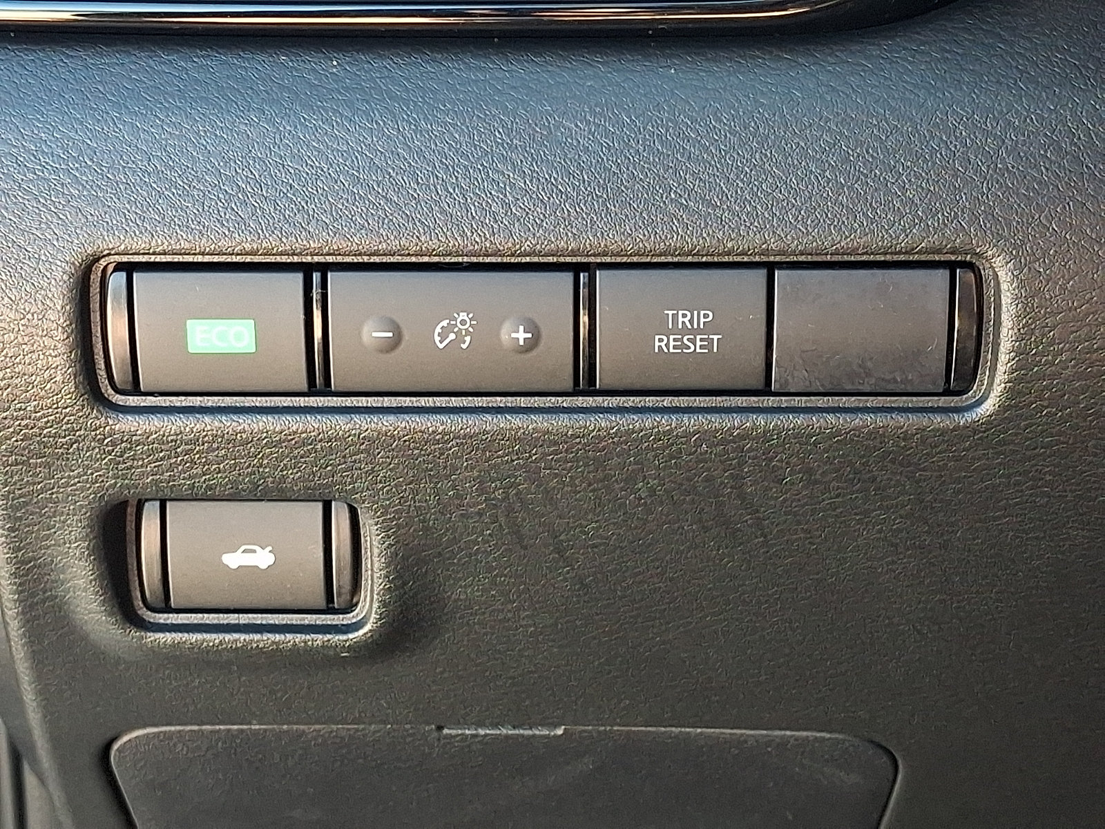 Certified 2023 Nissan Sentra SV w/ All-Weather Package FWD image 25