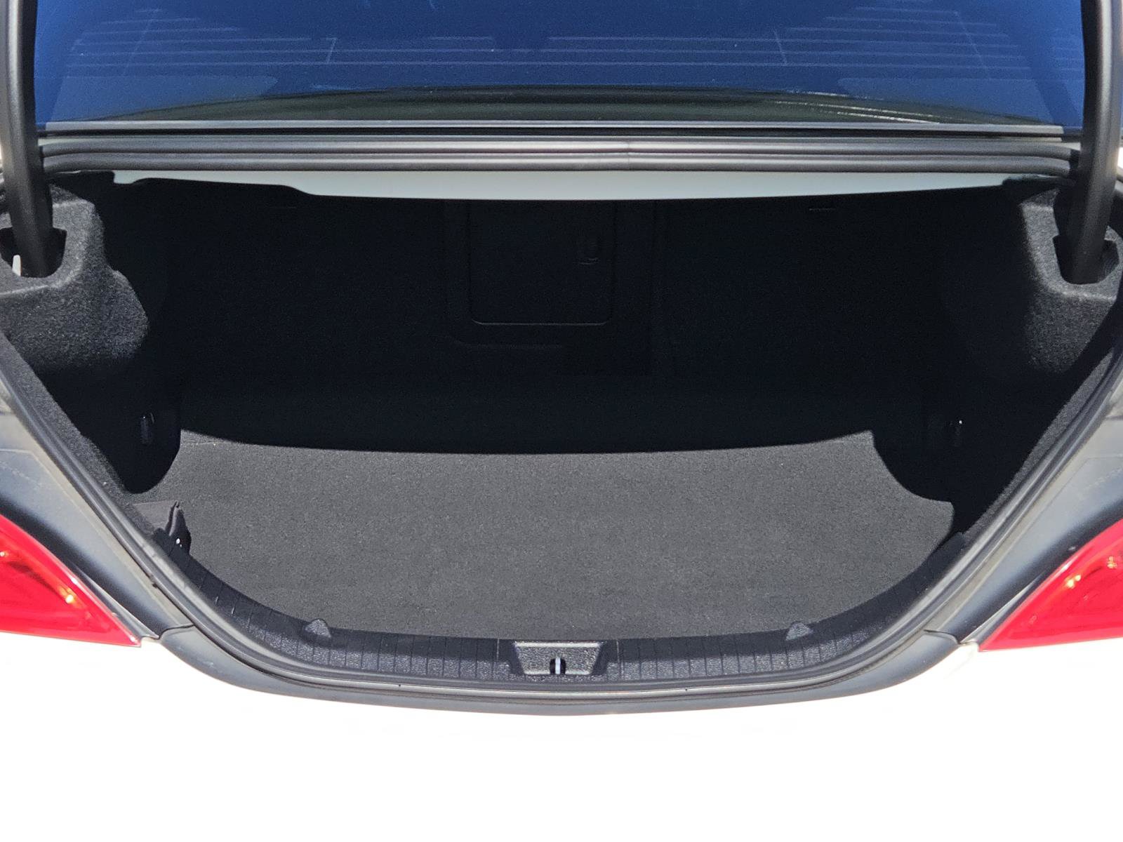 Used 2016 Mercedes-Benz CLA 250 image 8