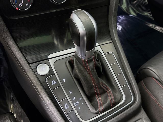 Used 2017 Volkswagen GTI SE image 18