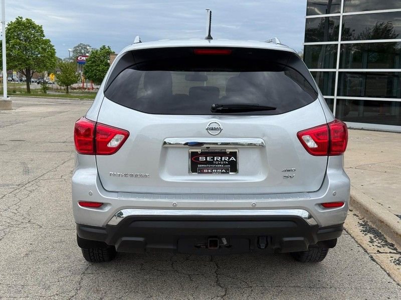 Used 2017 Nissan Pathfinder SV w/ Trailer Tow Package AWD/4WD image 4