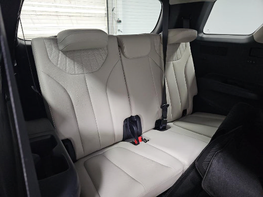 Used 2023 Hyundai Palisade Limited AWD/4WD image 13