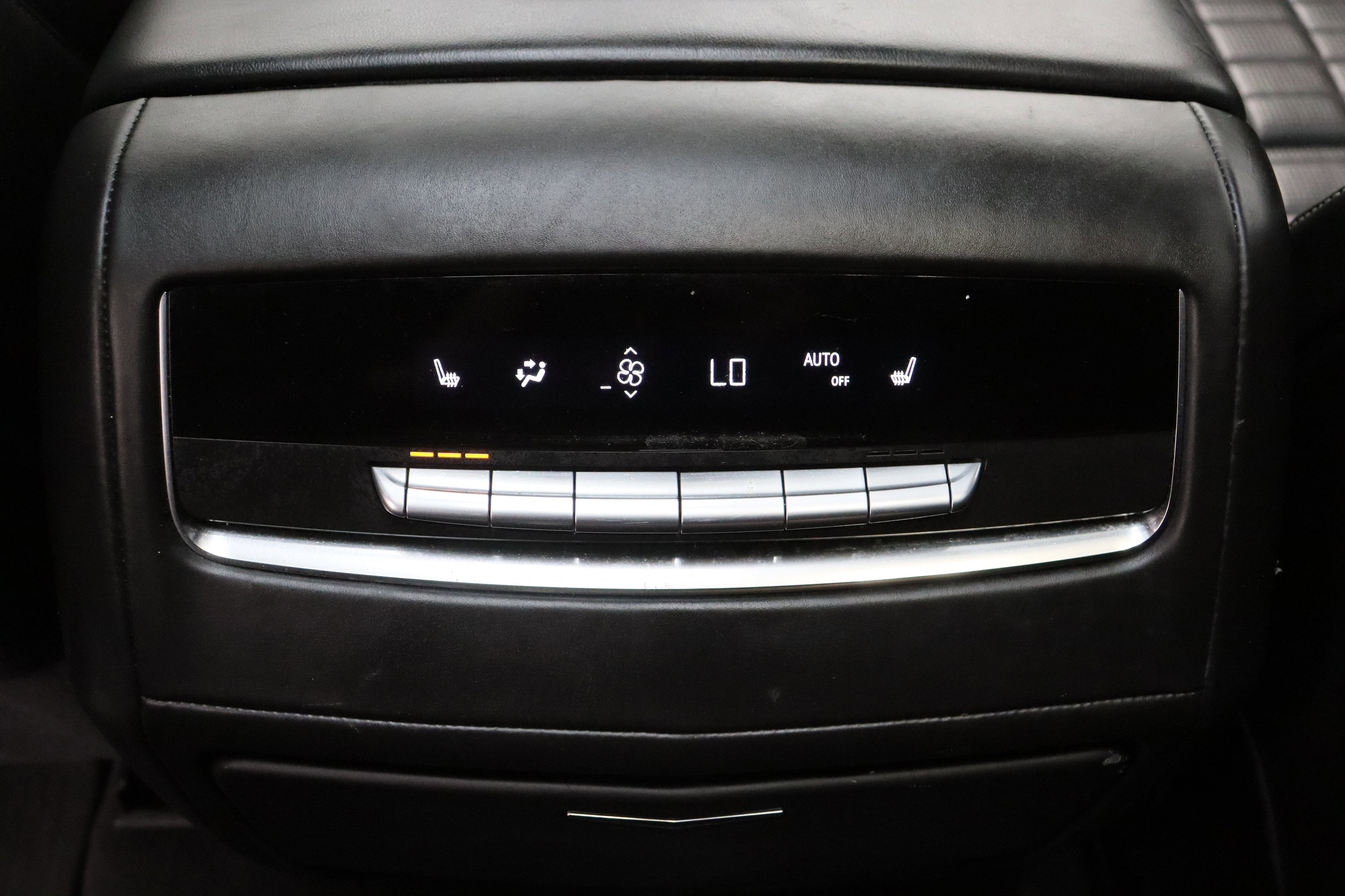 Used 2021 Cadillac Escalade Sport Platinum w/ Heavy-Duty Trailer Package image 38