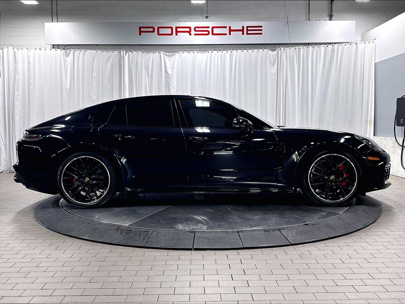 Used 2022 Porsche Panamera GTS AWD/4WD image 10