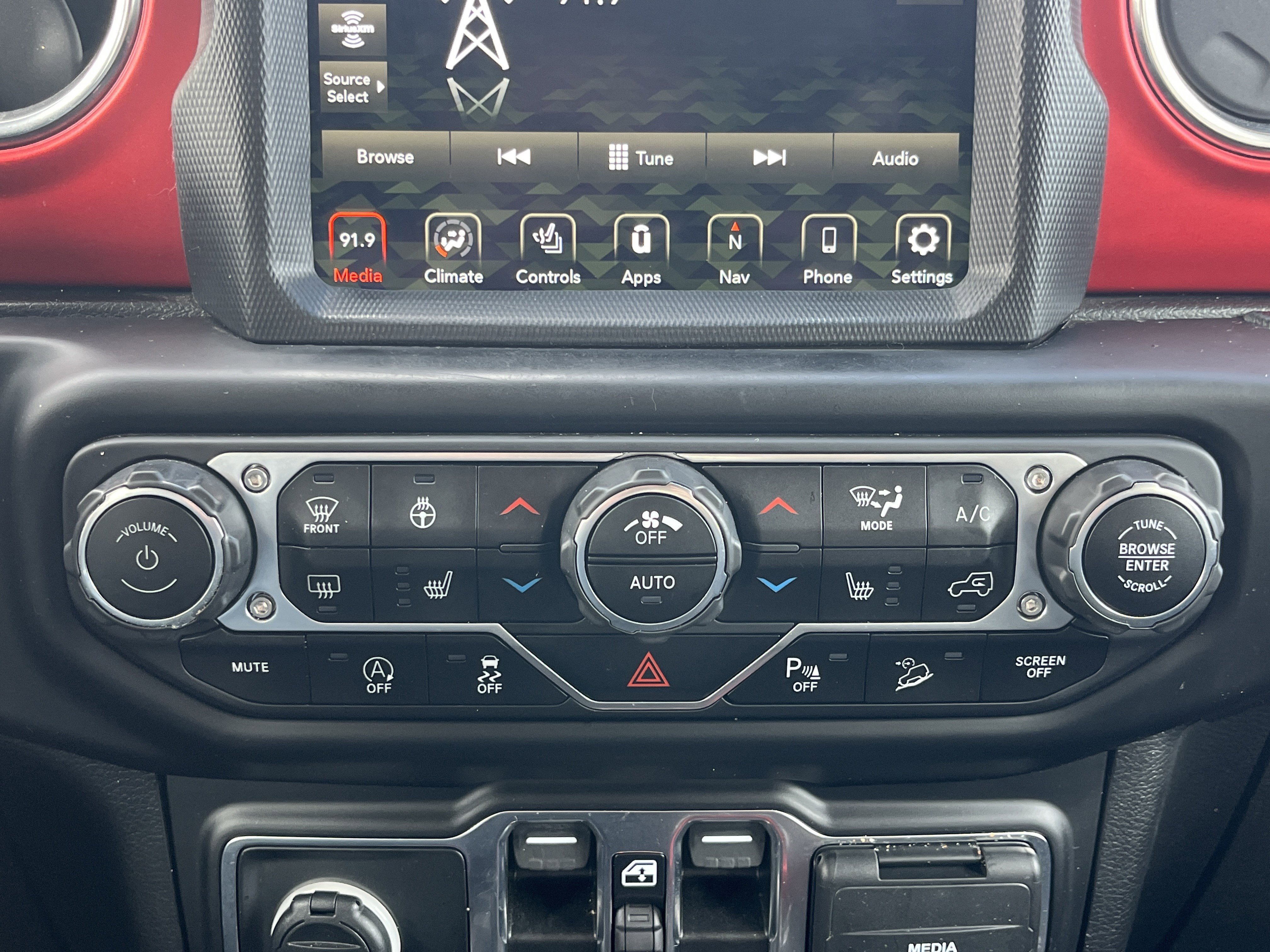 Used 2021 Jeep Wrangler Unlimited Rubicon image 6