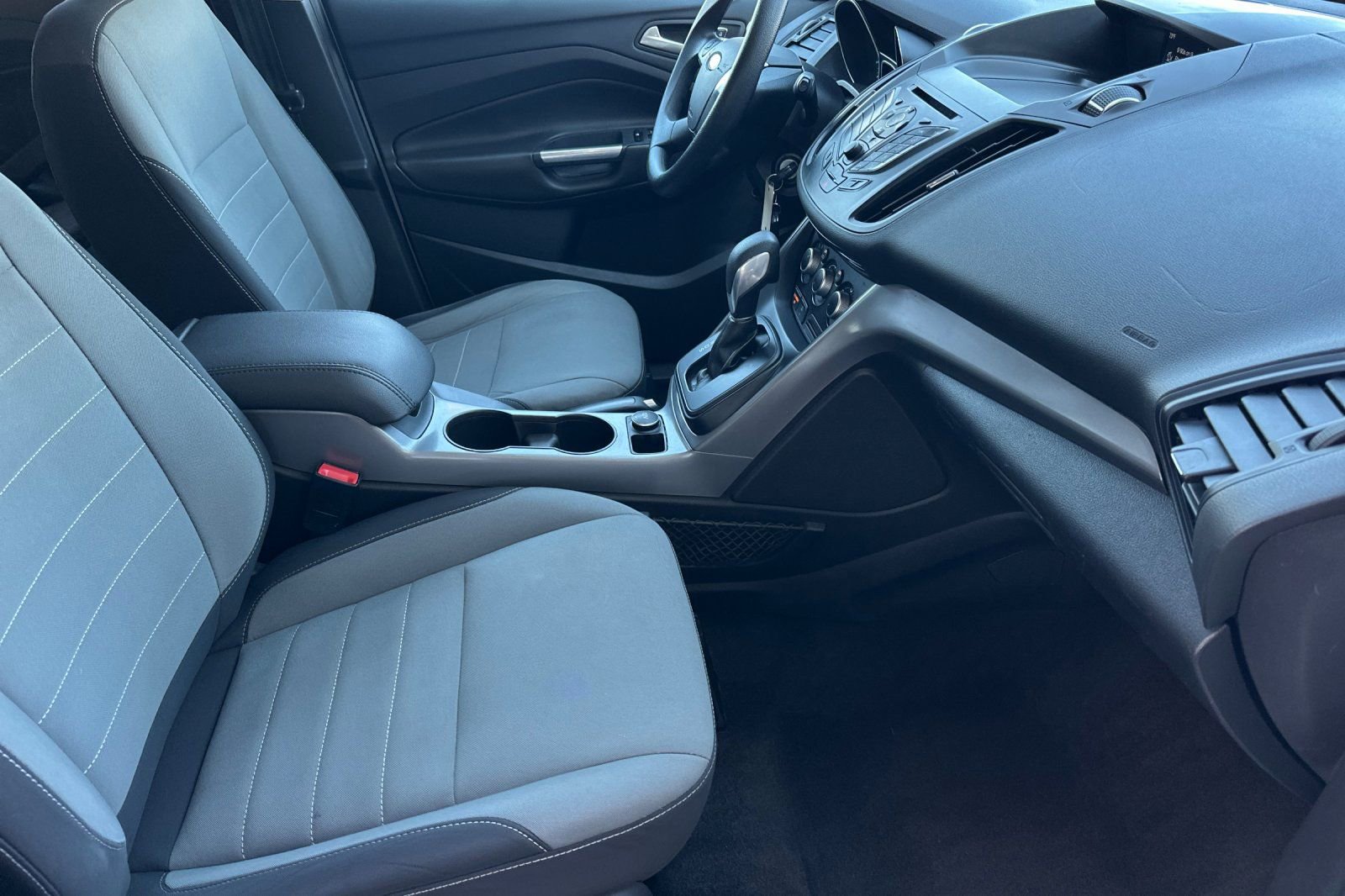 Used 2016 Ford Escape SE image 16