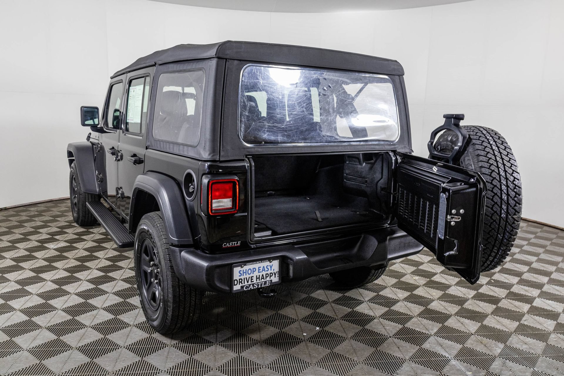 Used 2018 Jeep Wrangler Unlimited Sport AWD/4WD image 37