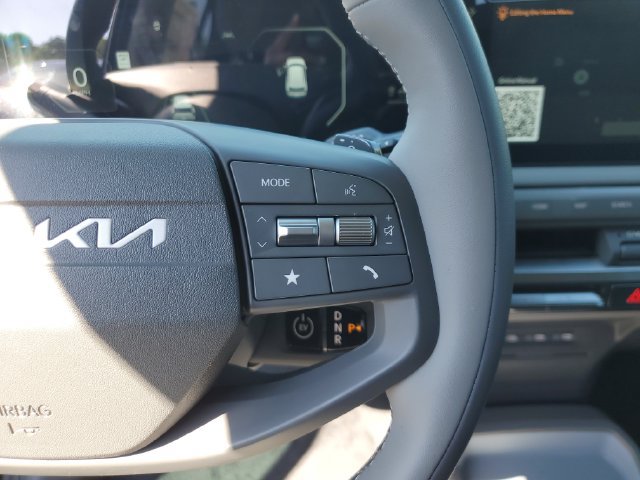 New 2027 Kia EV3 Wind FWD image 29