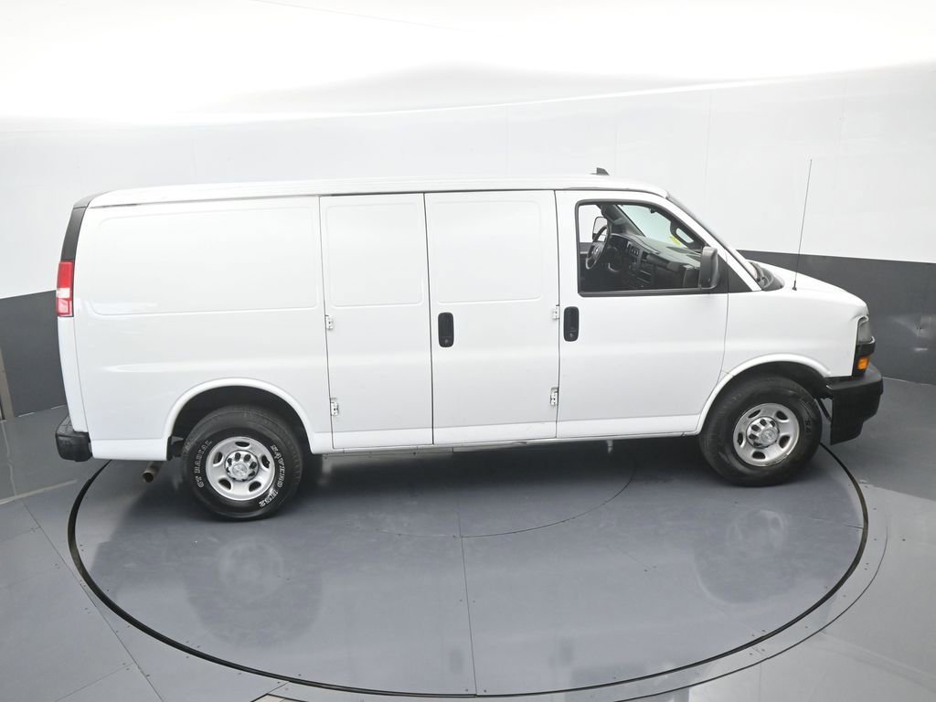 Used 2019 Chevrolet Express 2500 image 42