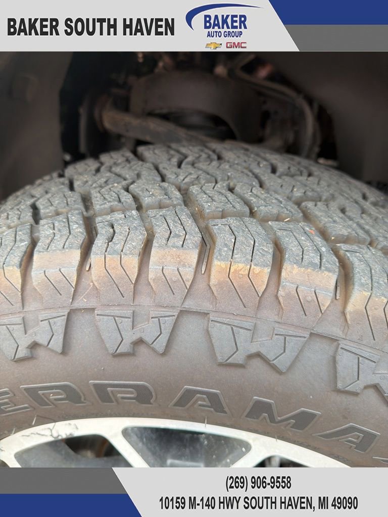 Used 2023 Ford F150 XL w/ Trailer Tow Package image 8