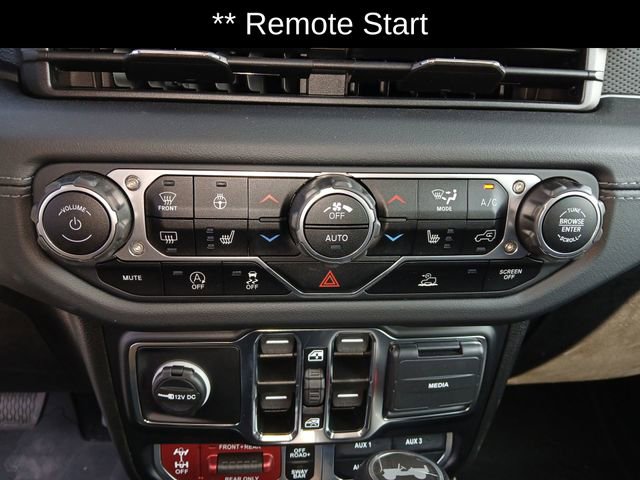 New 2024 Jeep Wrangler Unlimited Rubicon w/ Technology Group image 20