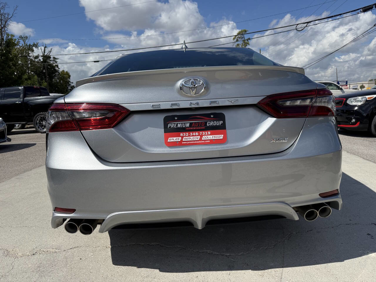 Used 2023 Toyota Camry XSE image 4